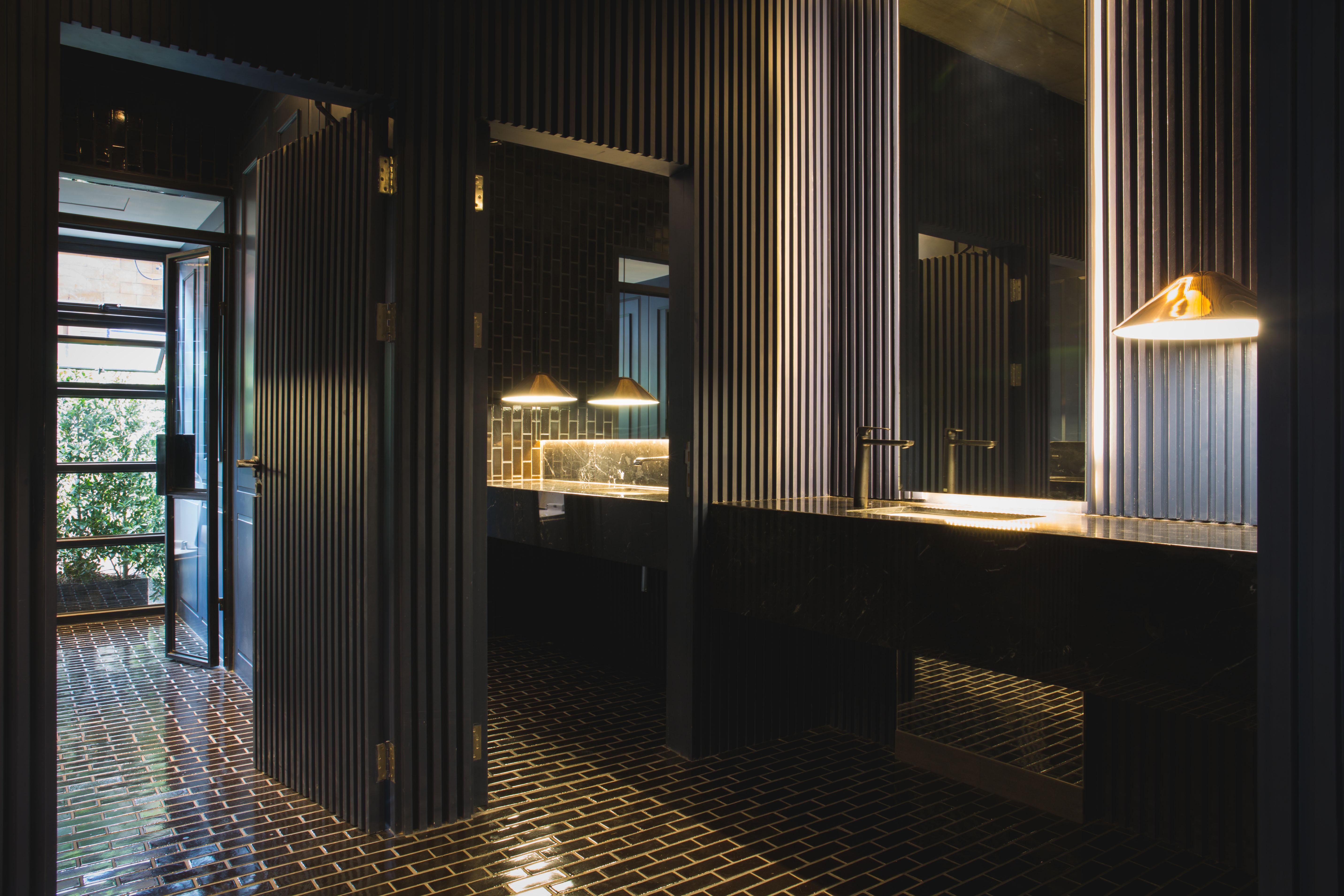 Theorie Hotel Sukhumvit By Slh - Sha Extra Plus Самут Пракан Екстериор снимка